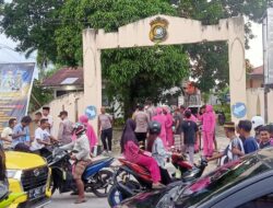 Hari Kedua Ramadhan, Polsek Katobu Berbagi Takjil