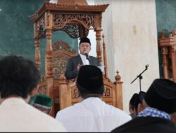 Menteri Nusron Sampaikan Tiga Pesan Saat Jadi Khatib Shalat IdulFitri 1446 H