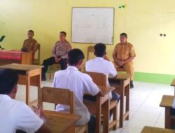 Antisipasi Konvoi Kelulusan Para Siswa, Bhabinkamtibmas Gelar Dialog dan Beri Himbauan Kamtibmas
