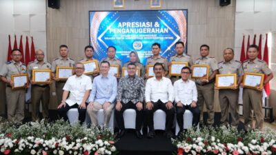 11 Kantor Pertanahan Terima Penghargaan WTAB, Wamen Ossy: Semangat Transformasi Budaya Kerja