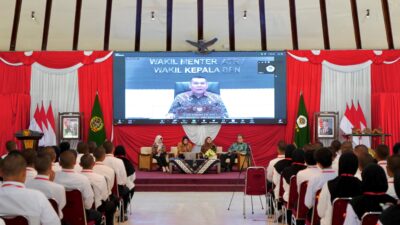 Beri Pembekalan Pada Pengenalan Kehidupan Kampus, Wamen Ossy Titip Tiga Nilai Pada Taruna/Taruni STPN